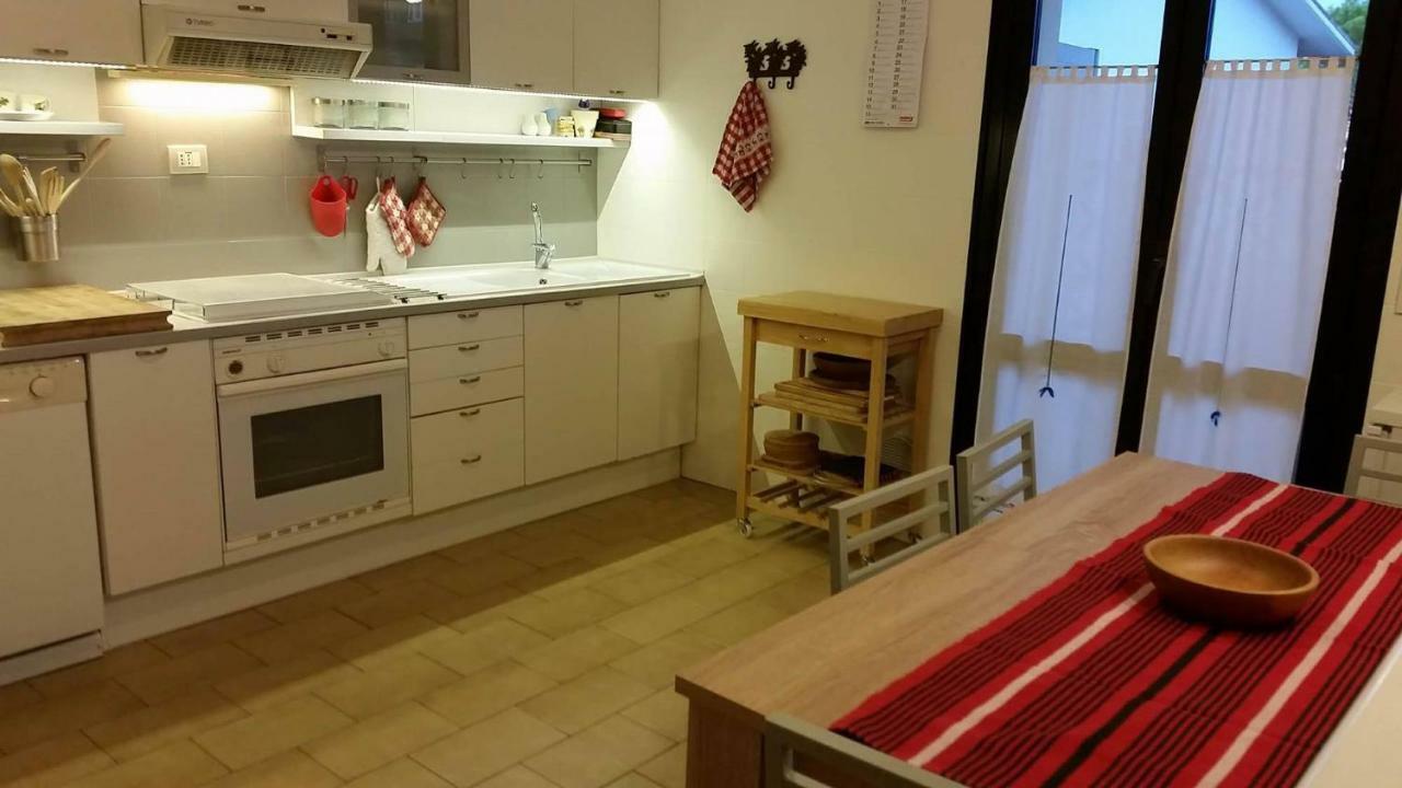페자로 A Casa Di Clo B&B 외부 사진