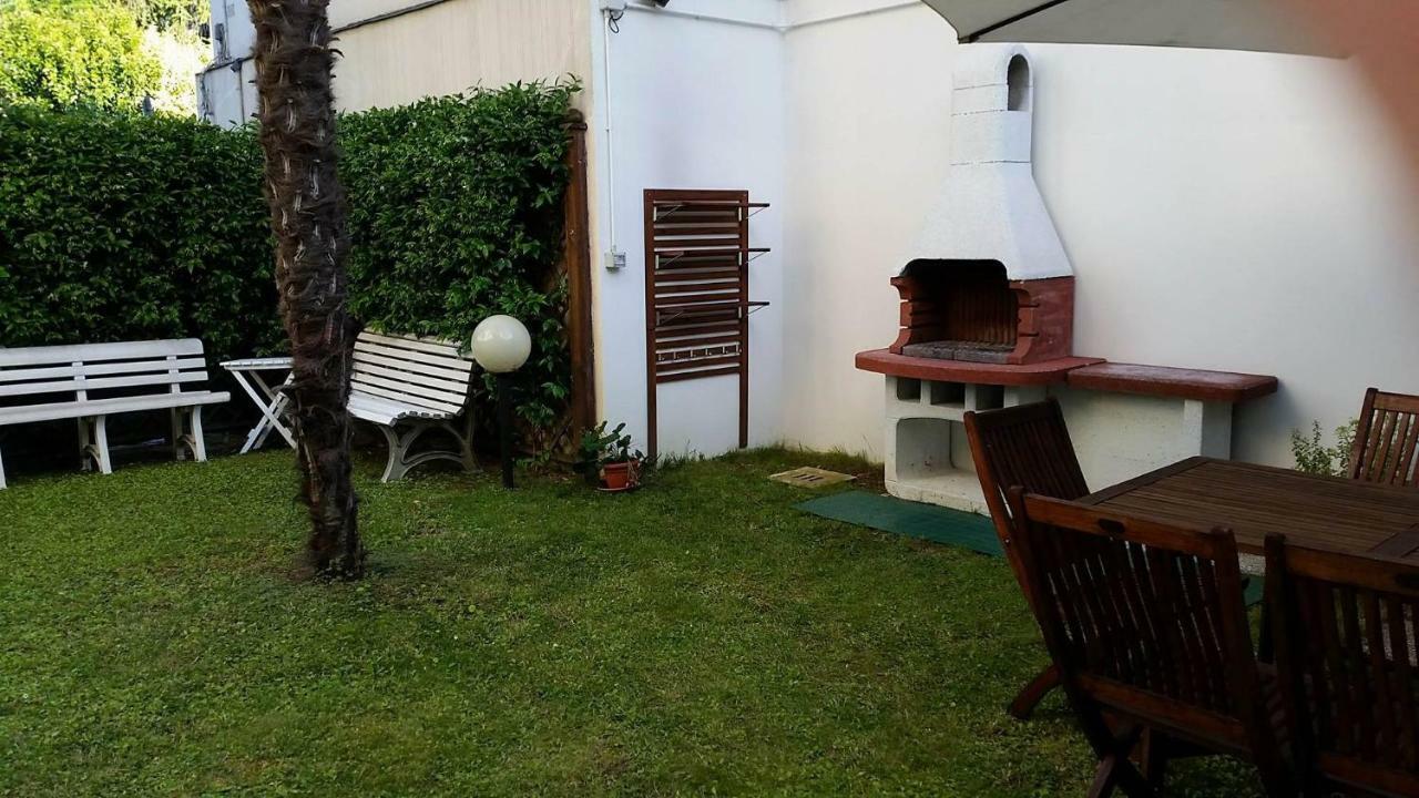 페자로 A Casa Di Clo B&B 외부 사진